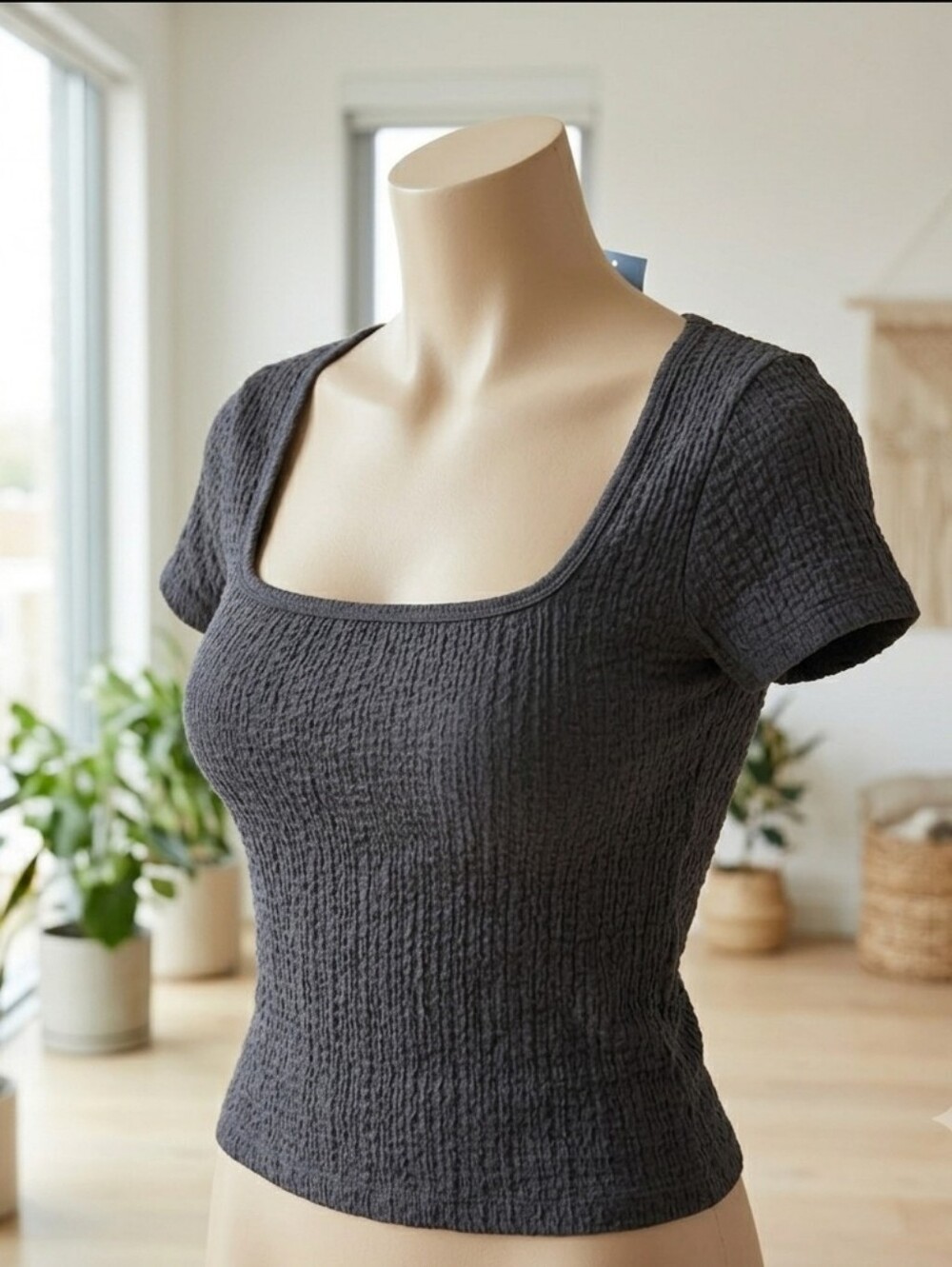 NWOT Gray Crinkle Smocked Searsucker Textured Short Sleeve Top